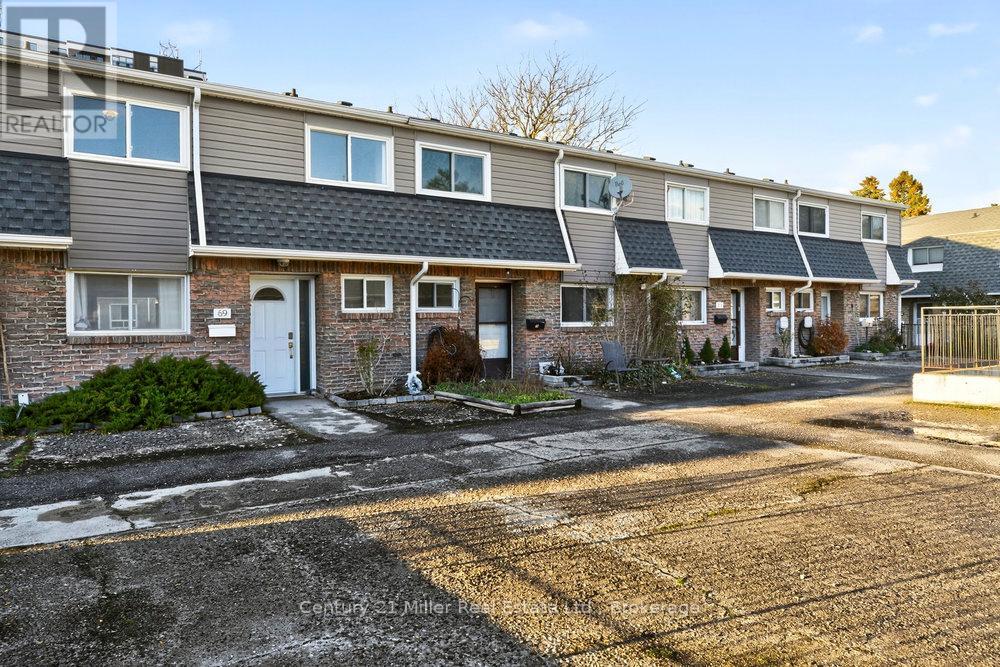 Townhouse at 69 - 2050 UPPER MIDDLE ROAD, Burlington (Brant Hills)