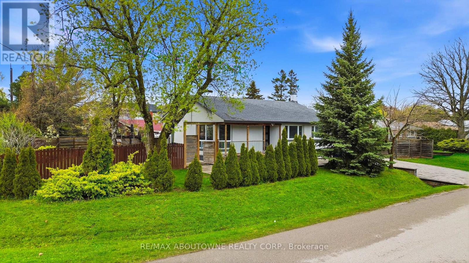 Detached at 1403 SELKIRK AVENUE, Oakville (WO West)