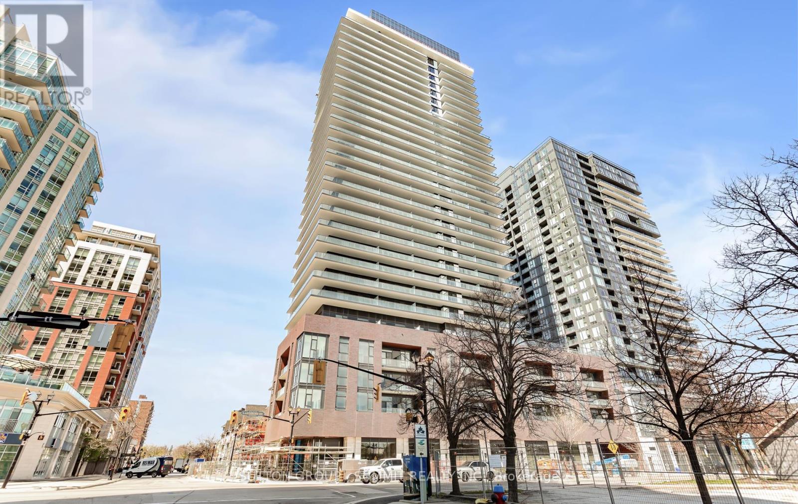 Apartment at 1402 - 2075 LAKESHORE ROAD, Burlington (Brant)