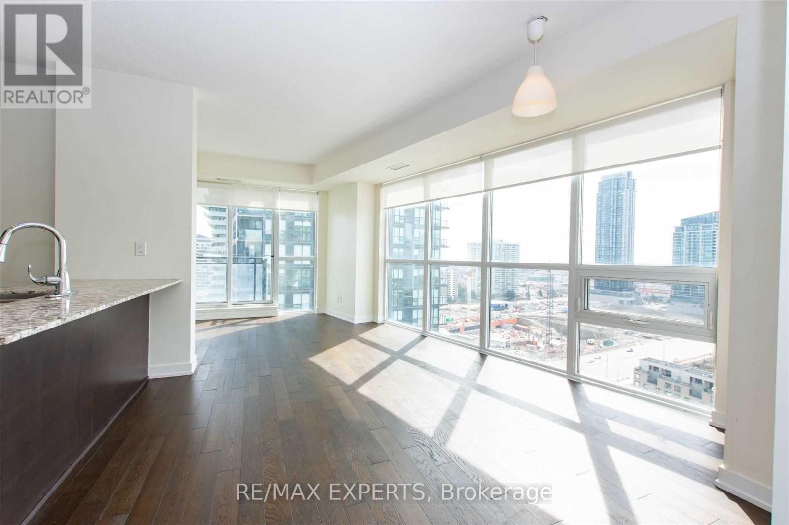 Apartment at 1002 - 510 CURRAN PLACE, Mississauga