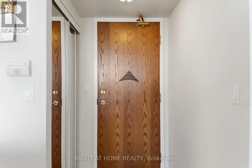 Apartment at 607 - 4879 KIMBERMOUNT AVENUE, Mississauga