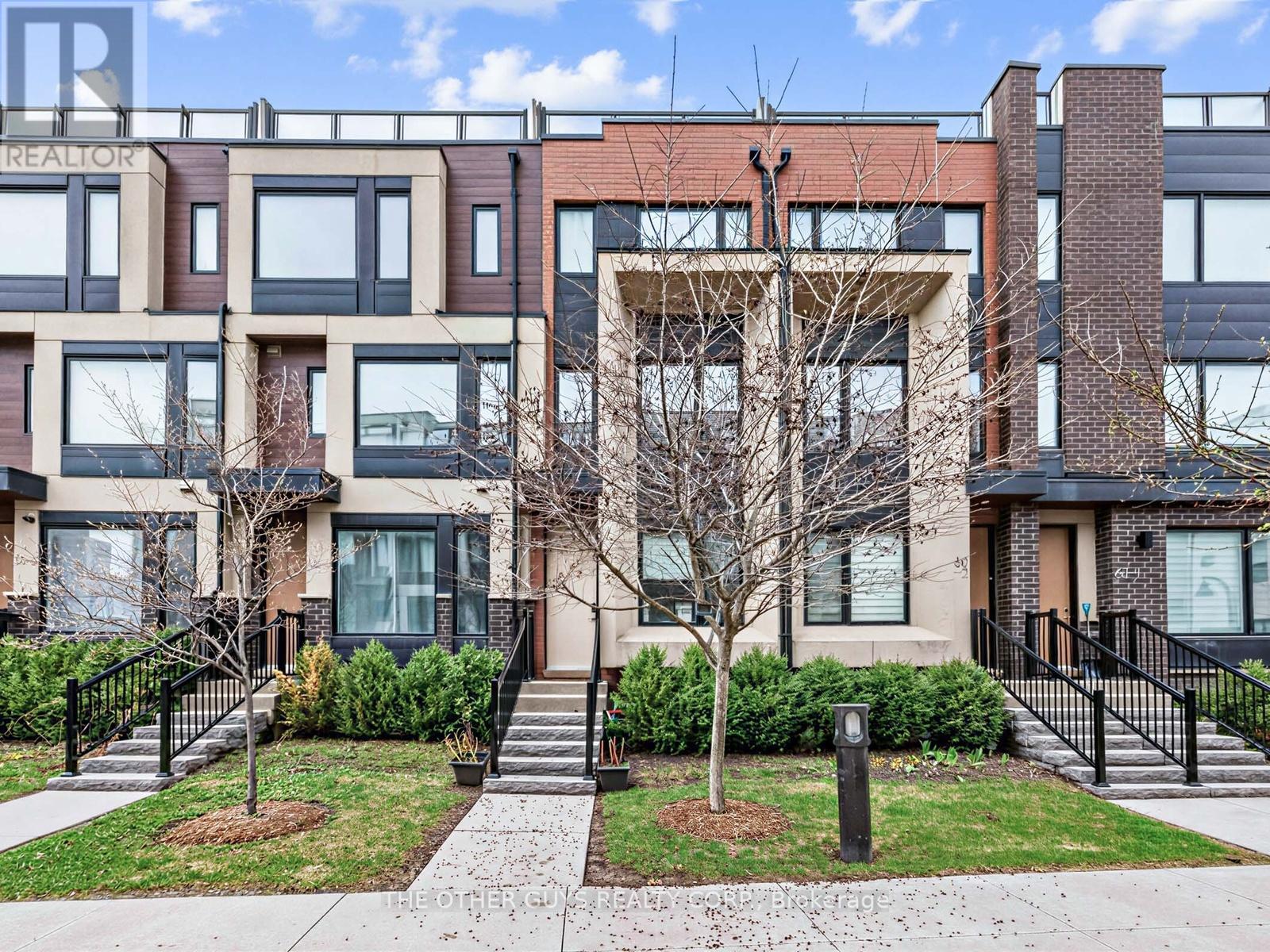 Townhouse at 3 - 60 THOMAS MULHOLLAND DRIVE, Toronto (Downsview-Roding-CFB)
