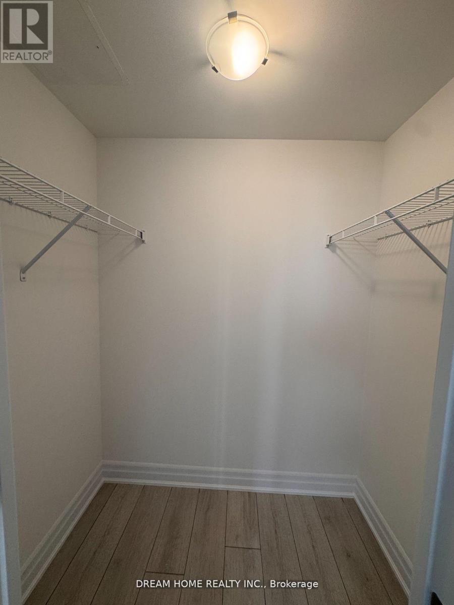 Apartment at 3010 - 30 ELM DRIVE W, Mississauga