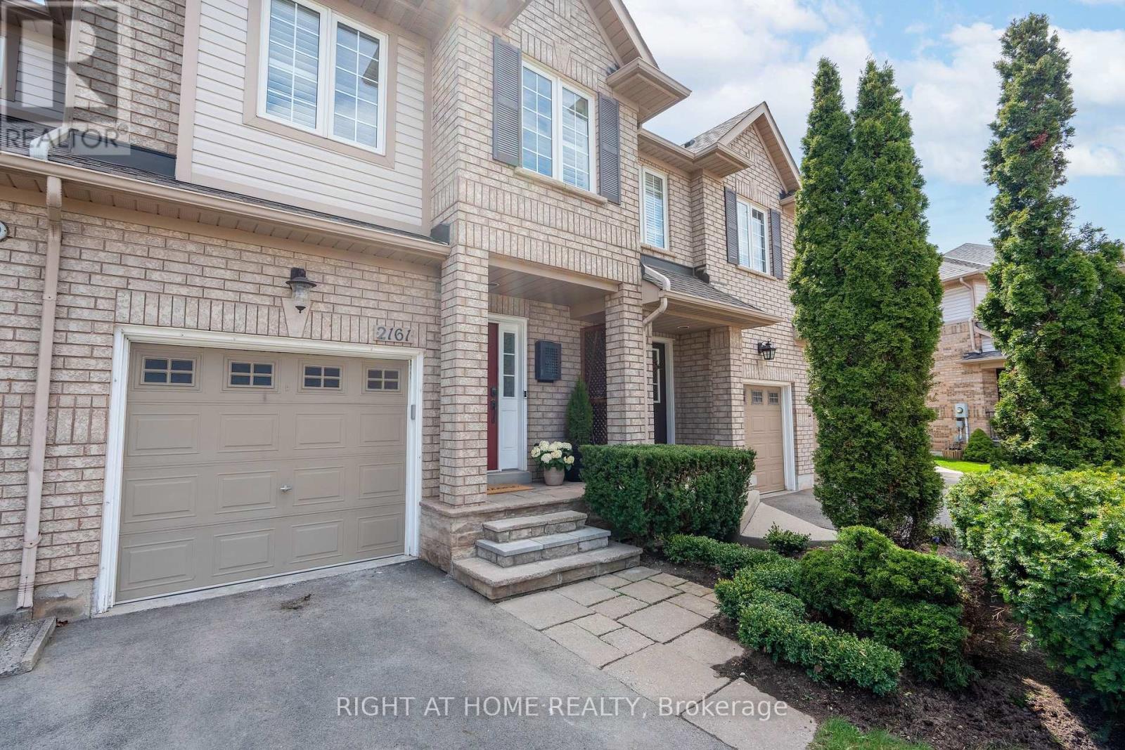 Townhouse at 2161 FOREST GATE PARK, Oakville (WT West Oak Trails)