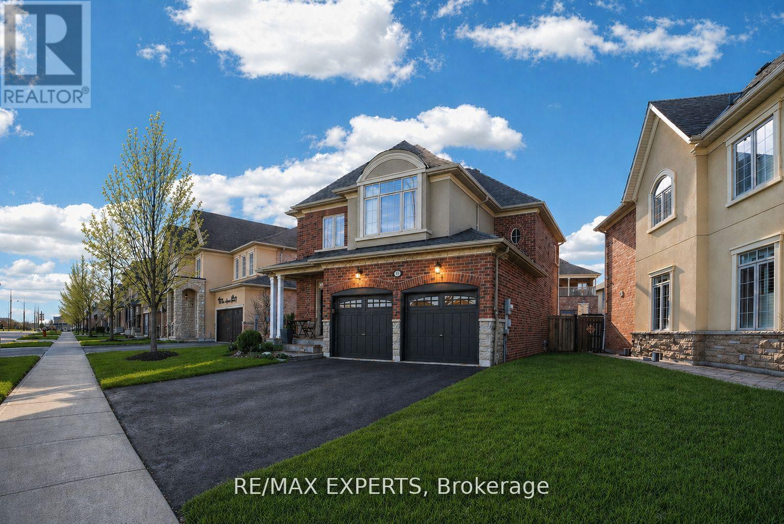 Detached at 30 CEDARHOLME AVENUE, Caledon