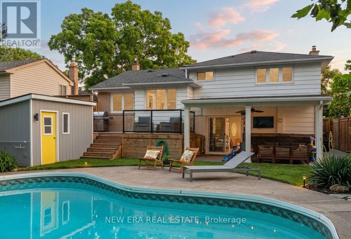 Detached at 2611 TRUSCOTT DRIVE, Mississauga (Clarkson)