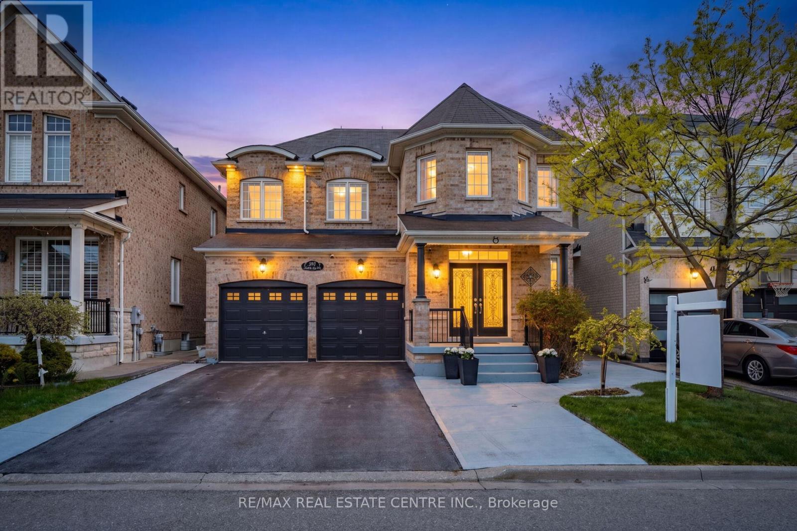 Detached at 23 ADDISCOTT STREET, Brampton (Sandringham-Wellington)