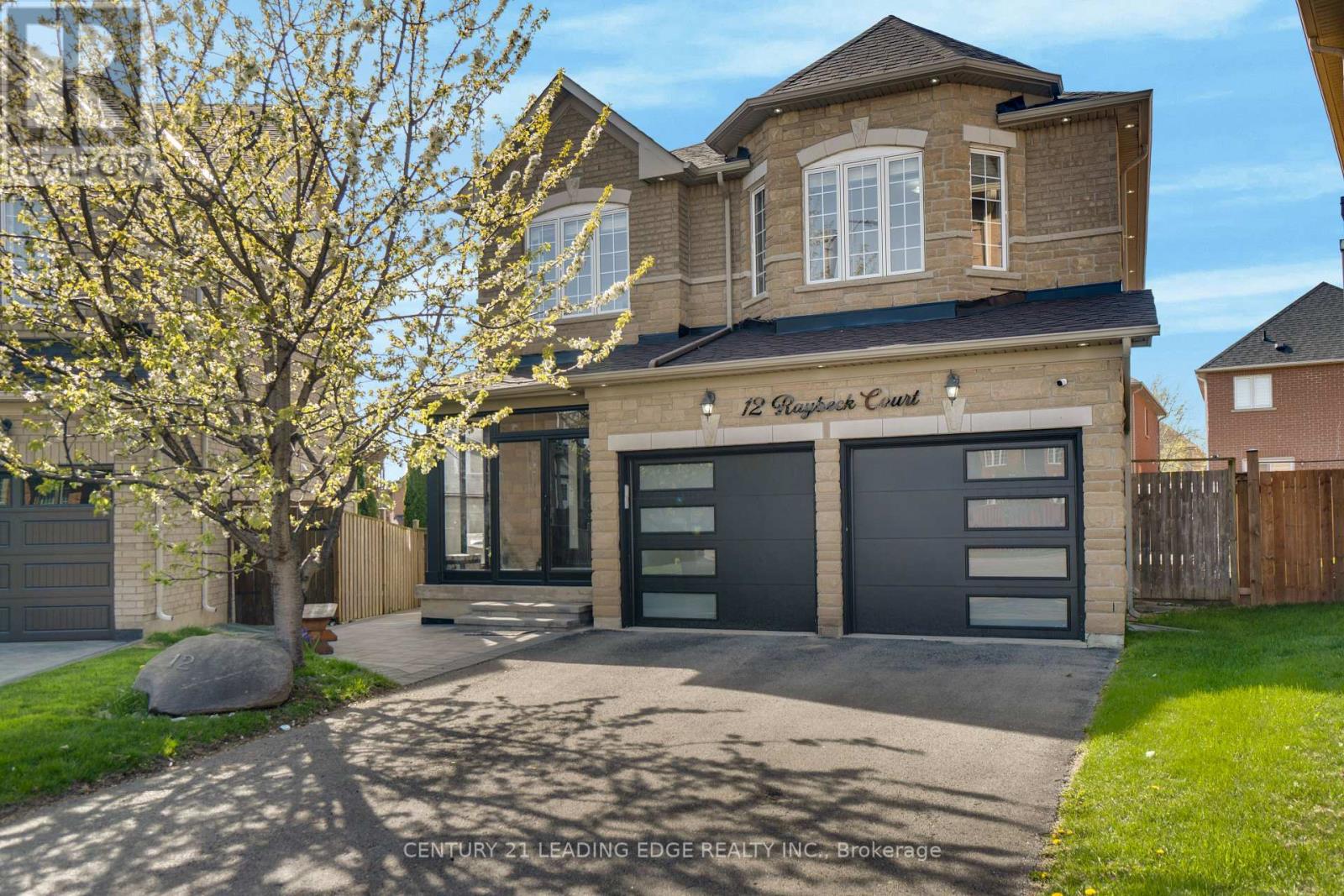Detached at 12 RAYBECK COURT, Brampton (Bram West)