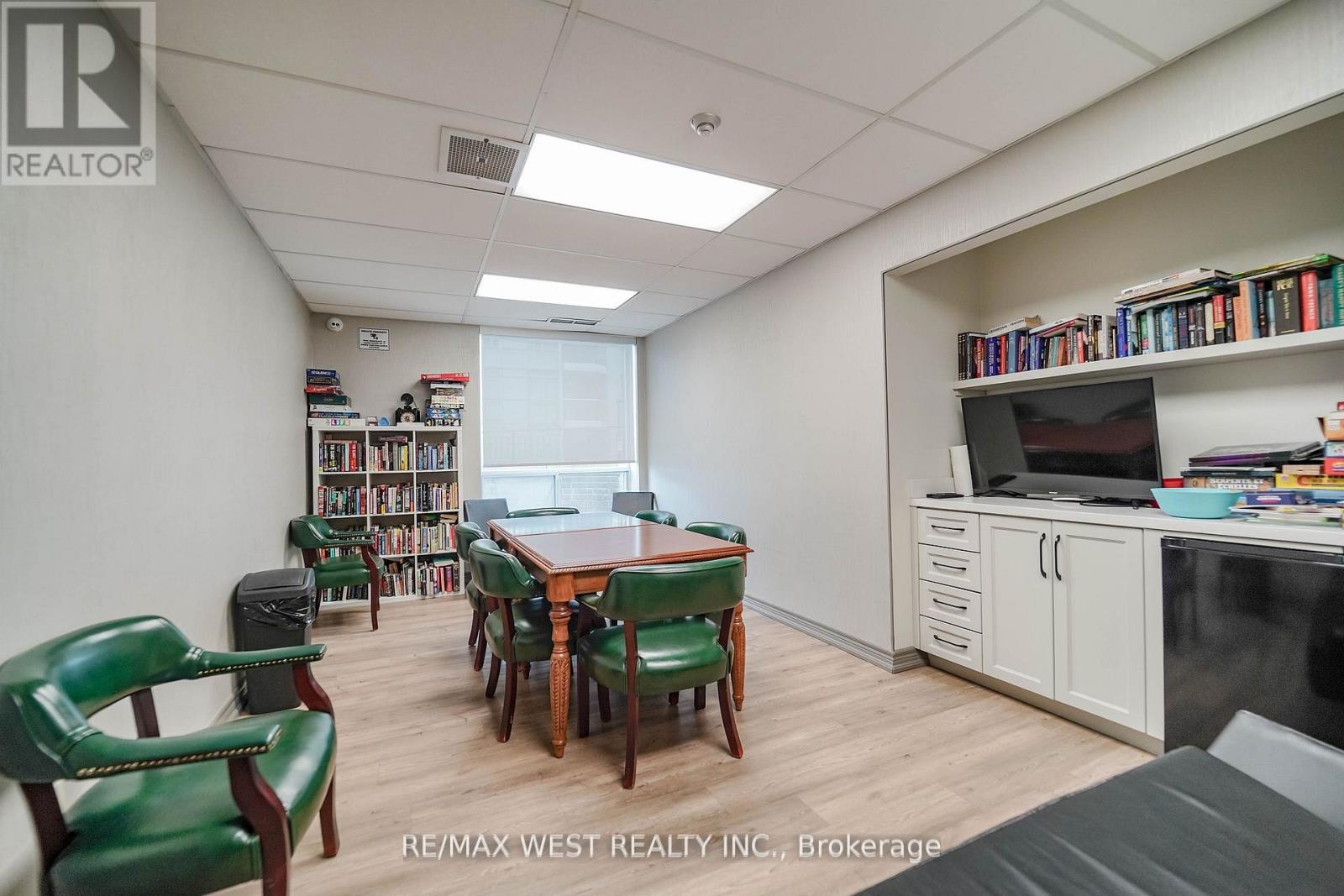 Apartment at 309 - 190 MANITOBA STREET, Toronto