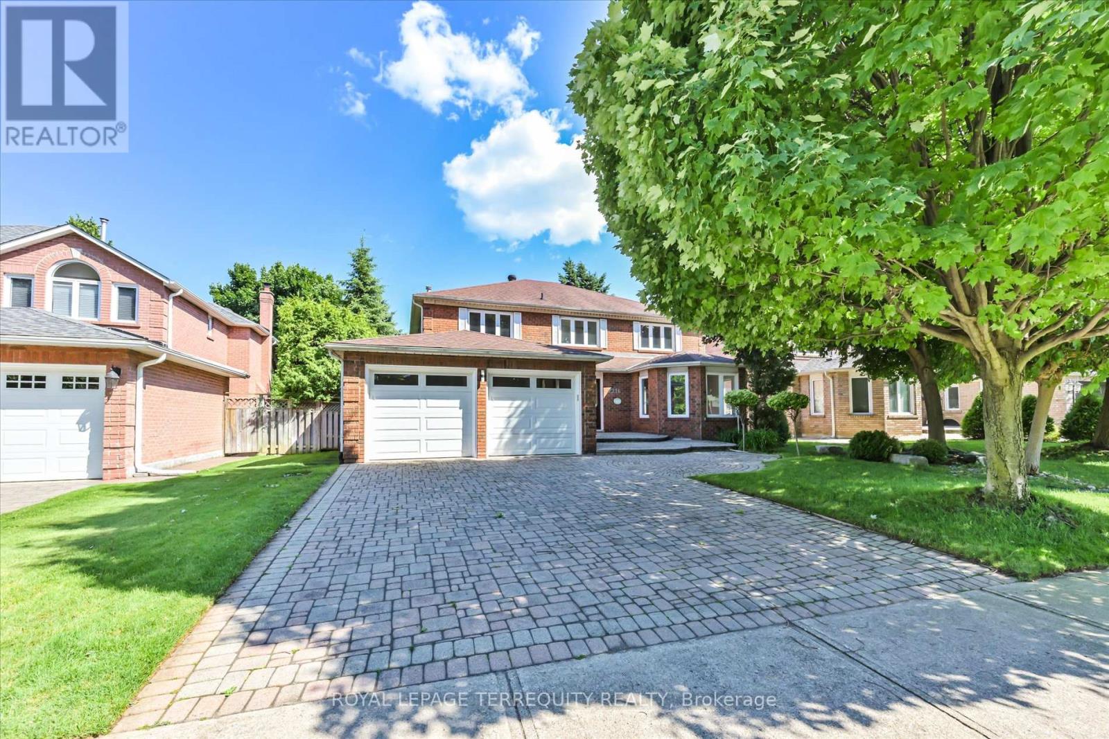 Multiplex at 2216 DUNVEGAN AVENUE, Oakville (FD Ford)