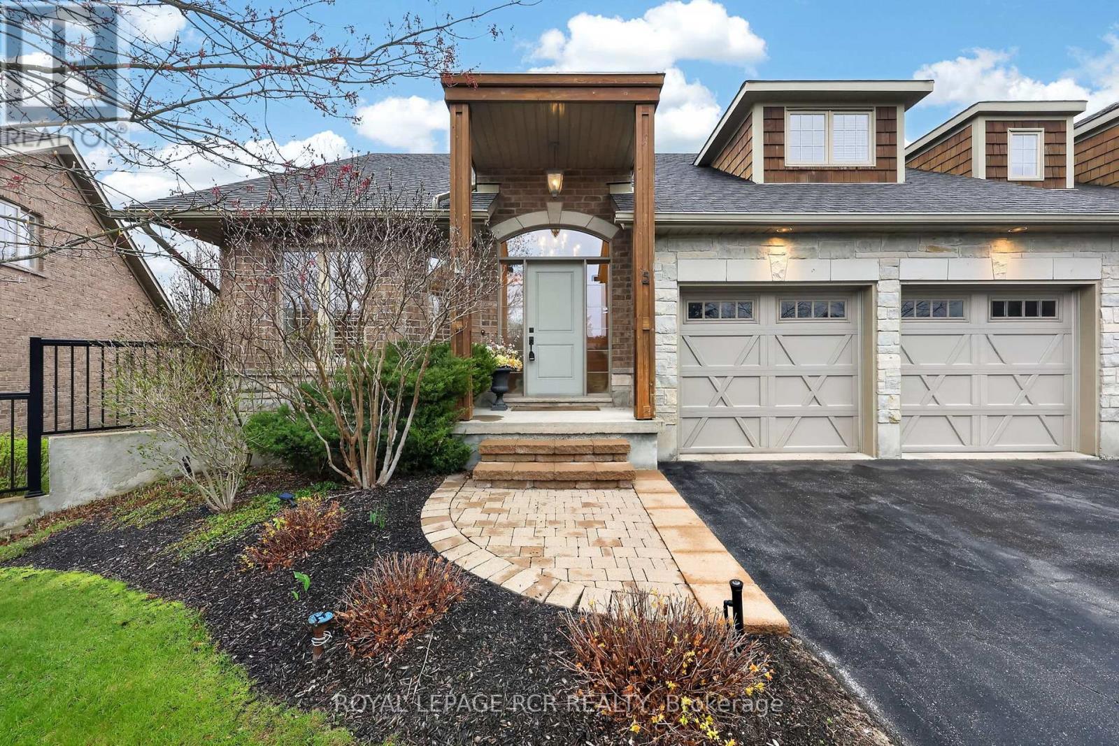 Apartment at 5 - 1 REDDINGTON DRIVE, Caledon
