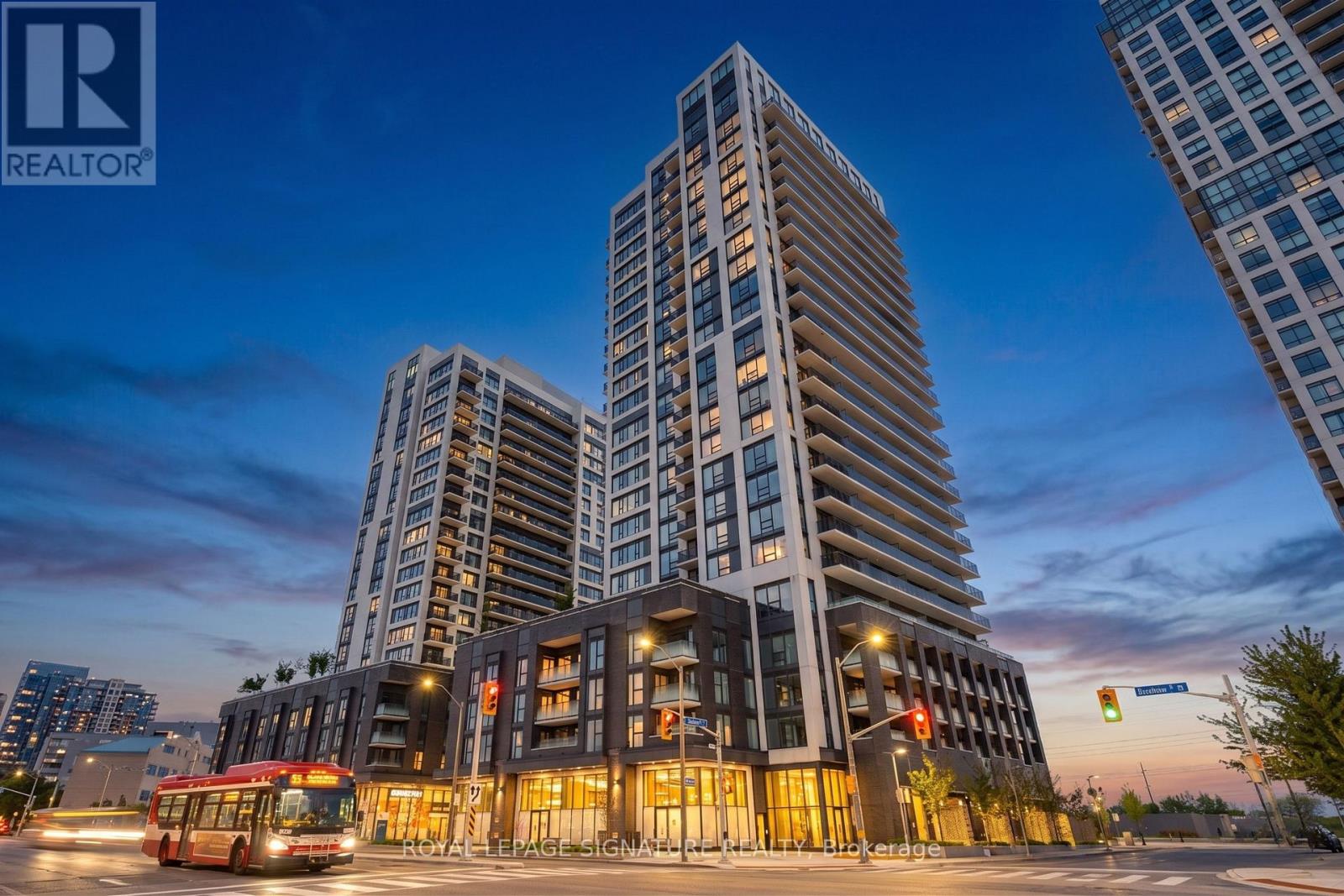 Apartment at 305 - 30 SAMUEL WOOD WAY, Toronto (Islington-City Centre West)
