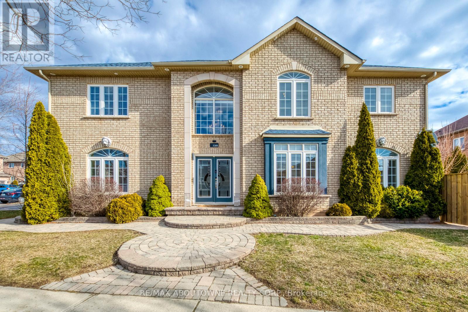 Detached at 2389 GRAND OAK TRAIL, Oakville (WM Westmount)