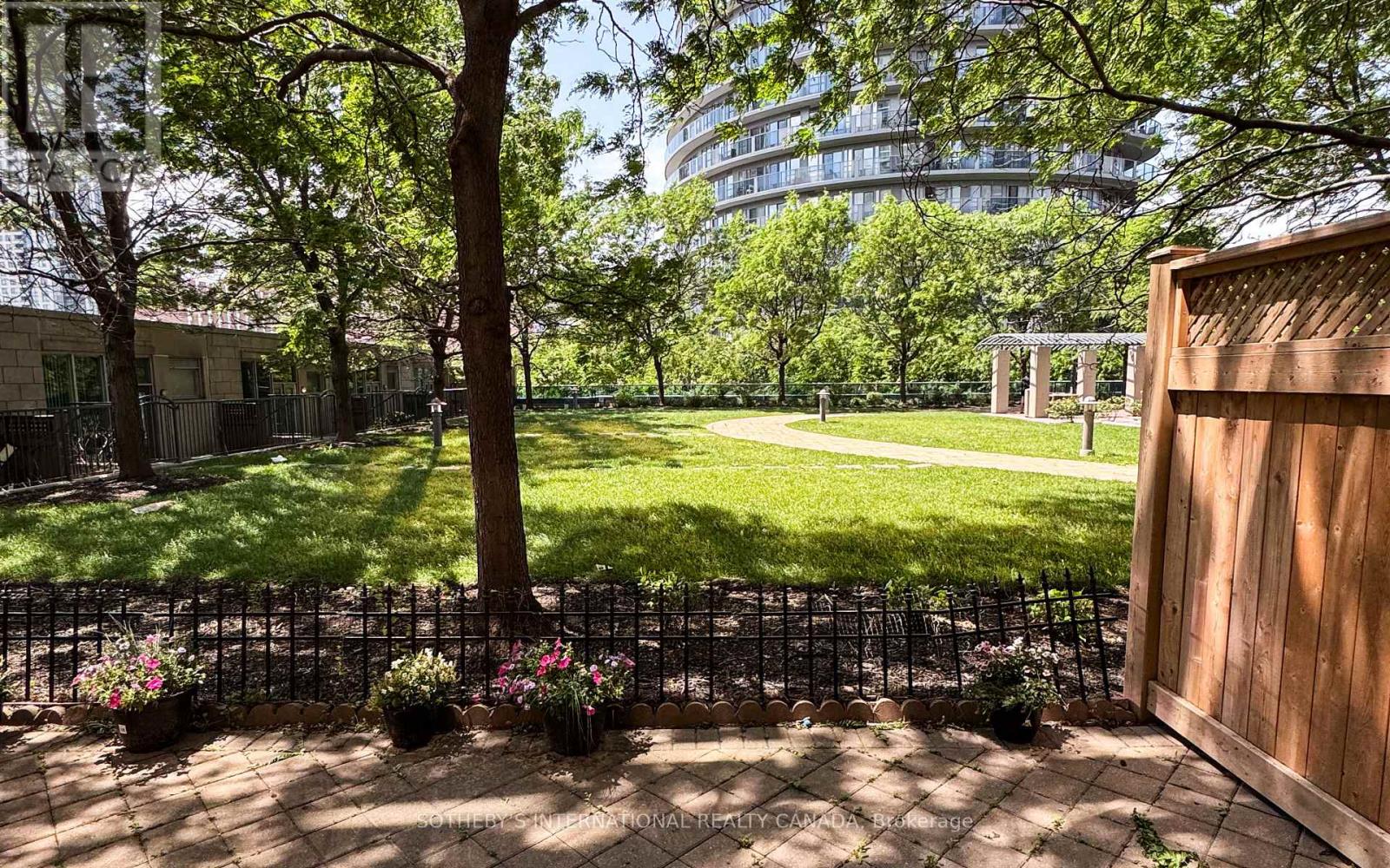 Apartment at 306 - 70 ABSOLUTE AVENUE, Mississauga (City Centre)