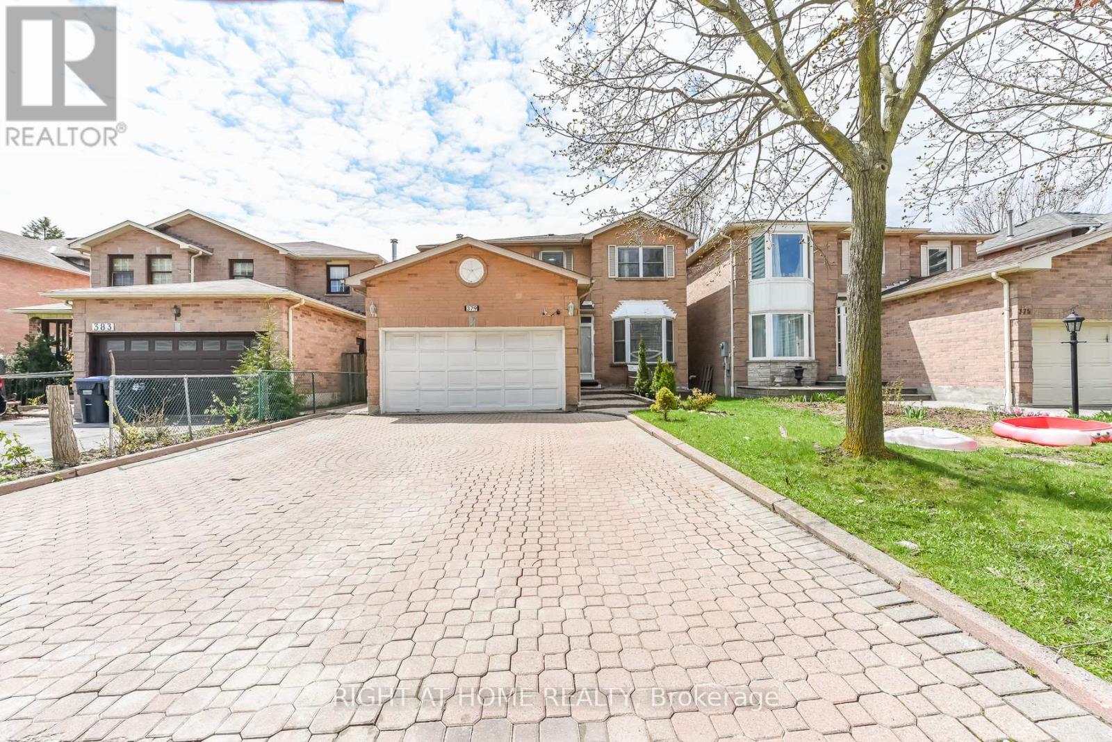 Detached at 379 WALLENBERG CRESCENT, Mississauga (Creditview)