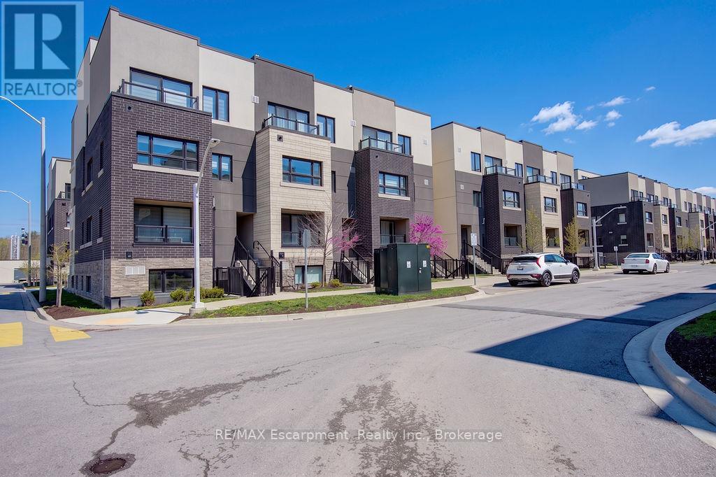 Townhouse at 501 - 1127 COOKE BOULEVARD, Burlington (LaSalle)