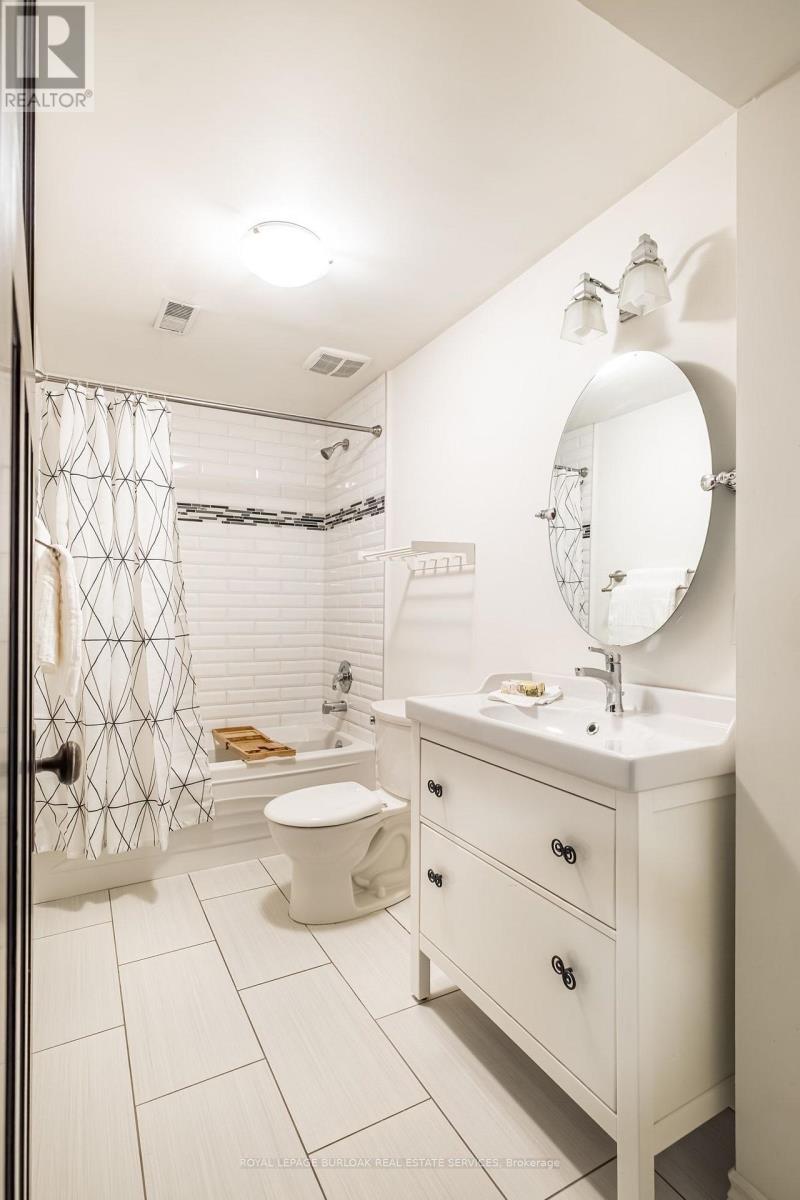 Detached at 1729 RIVERBEND COURT, Mississauga