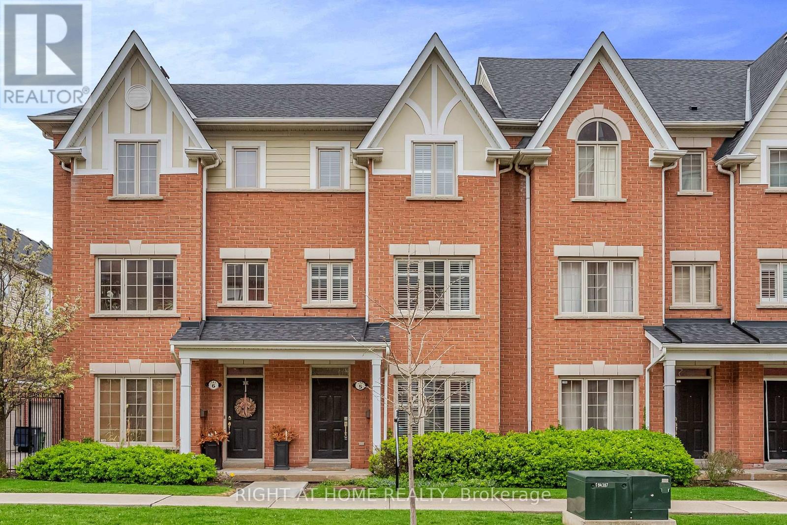 Townhouse at 5 - 141 THIRTEENTH STREET, Toronto (New Toronto)