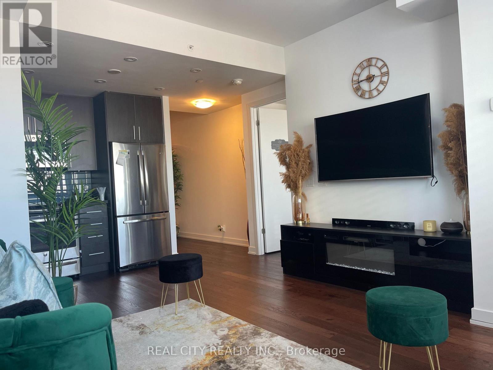 Apartment at 4309 - 2212 LAKESHORE BOULEVARD W, Toronto (Mimico)