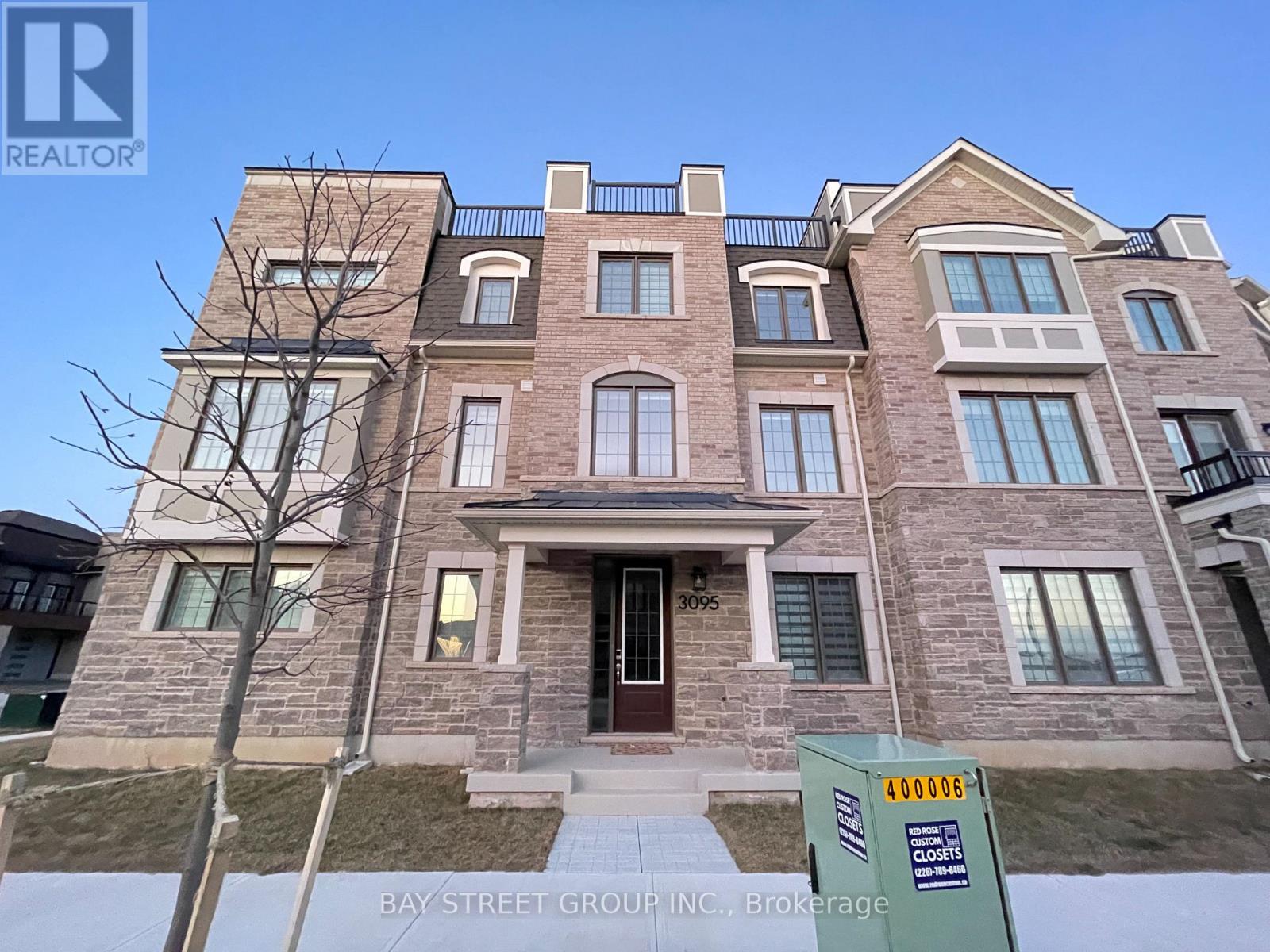 Townhouse at 3095 TRAVERTINE DRIVE, Oakville (NW Northwest)