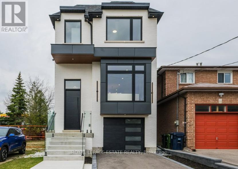 Detached at 4 LUNNESS ROAD, Toronto (Alderwood)
