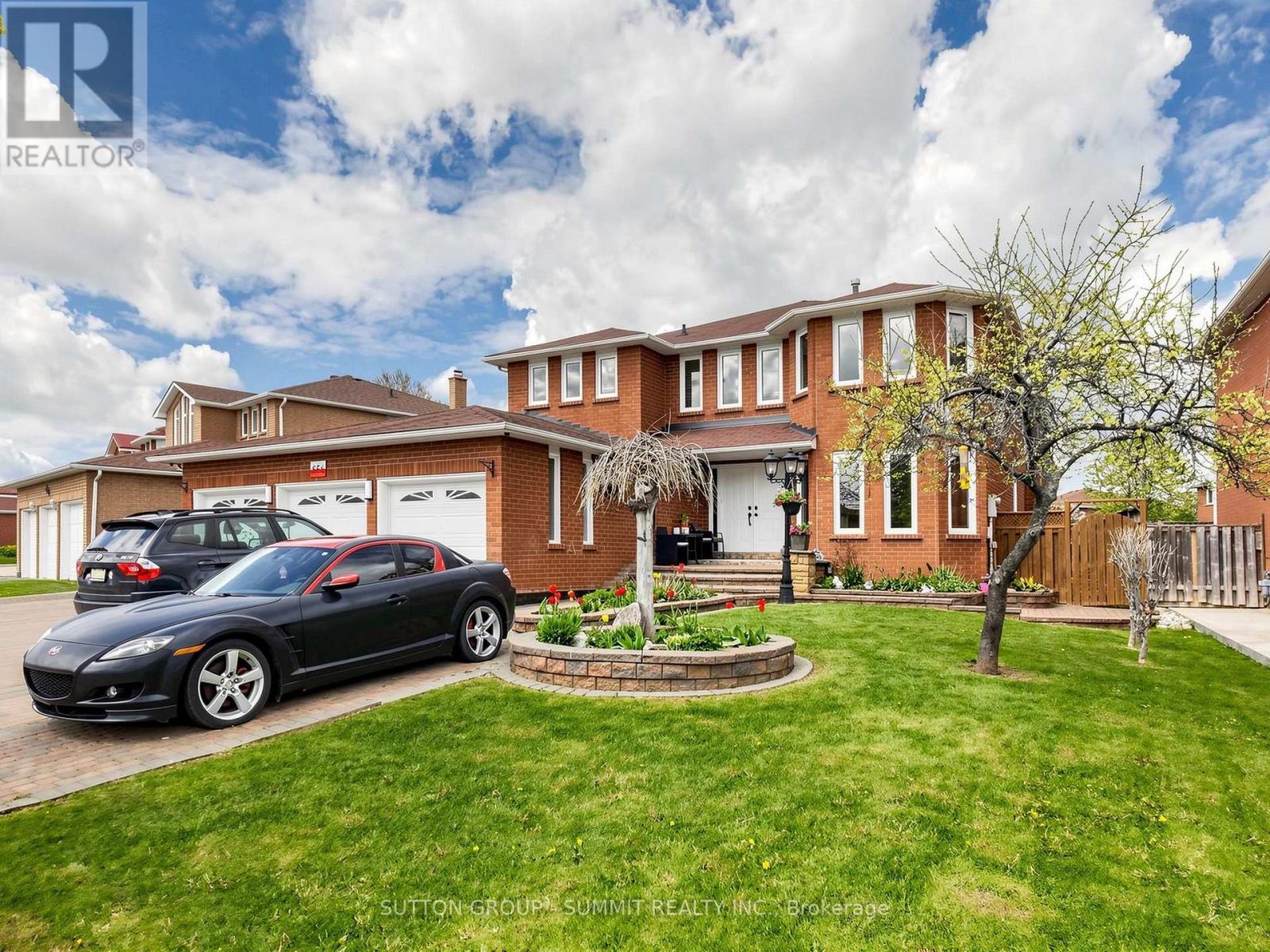 Detached at 556 RAY LAWSON BOULEVARD, Brampton