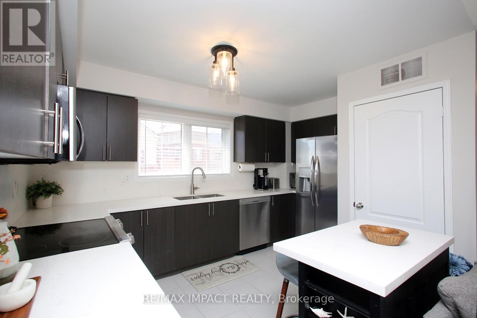 Townhouse at 3 - 47 HAYS BOULEVARD, Oakville