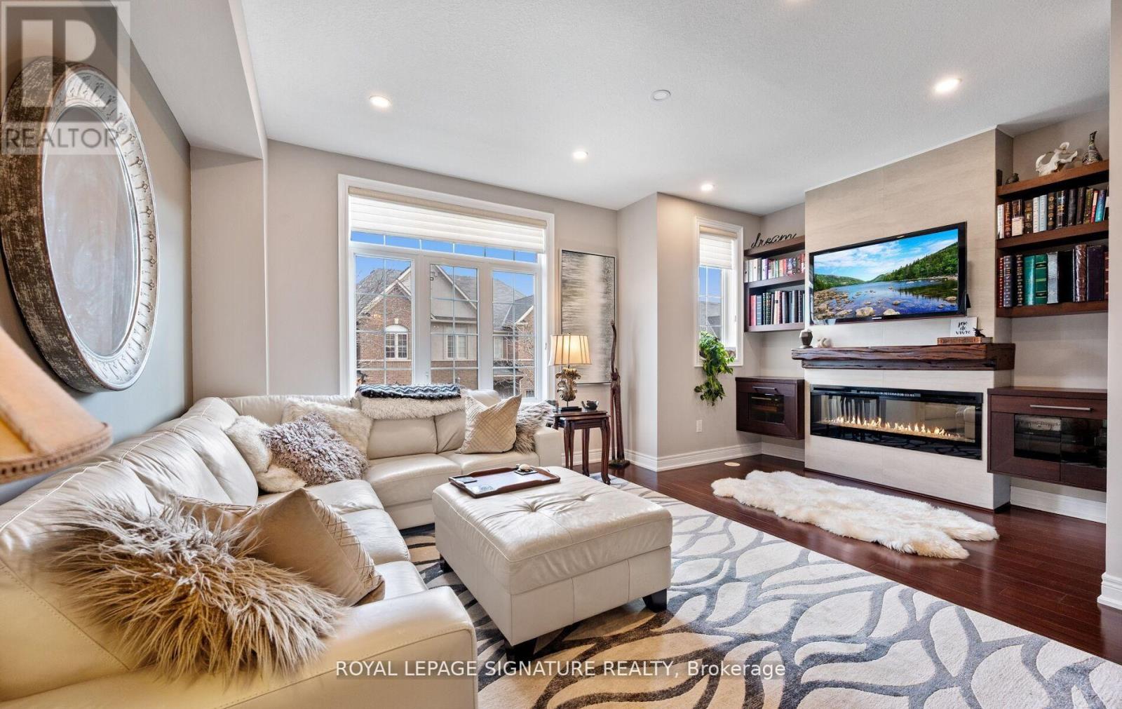 Townhouse at 19 - 5988 TURNEY DRIVE, Mississauga (Streetsville)