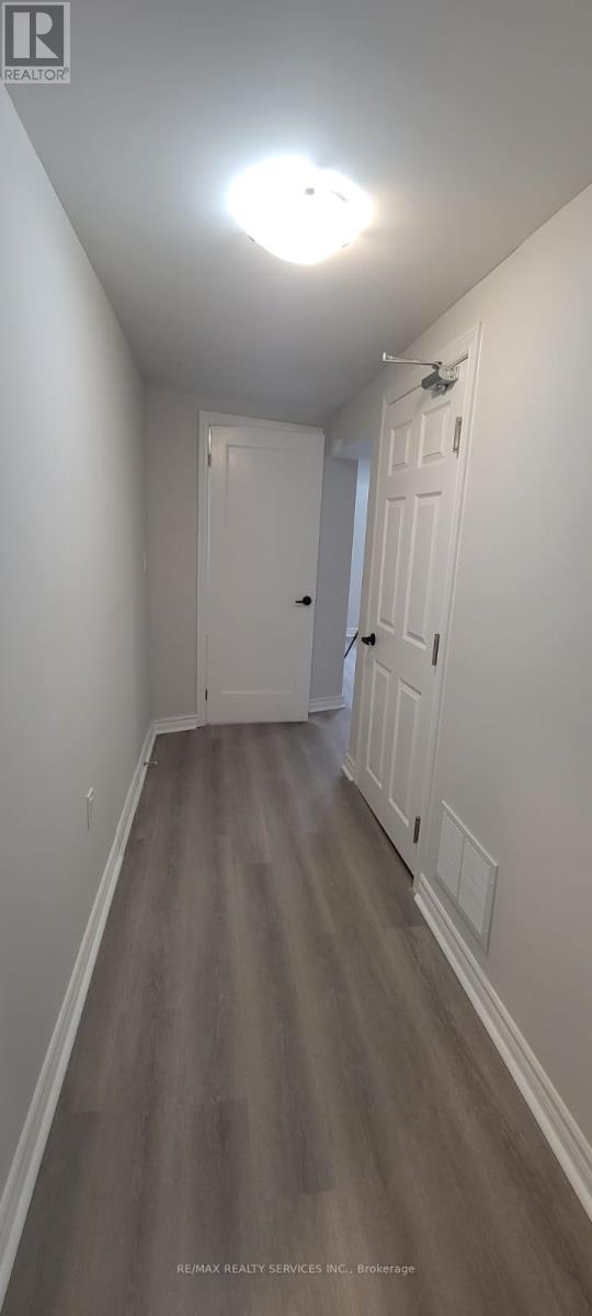Semi-Detached/Link at 5 GREENWOOD CRESCENT, Brampton