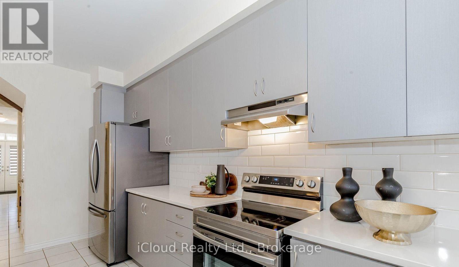 Detached at 98 EBERLY WOODS DRIVE, Caledon