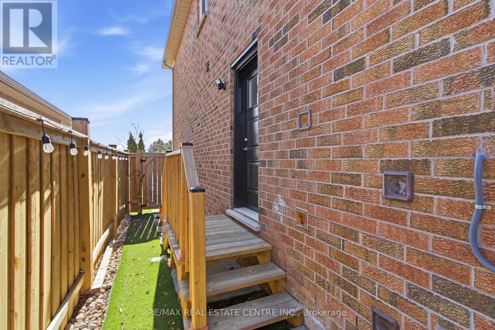 Detached at 5121 CREDITVIEW ROAD, Mississauga