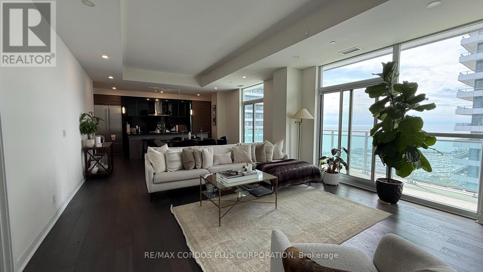 Apartment at 3901 - 33 SHORE BREEZE DRIVE, Toronto (Mimico)