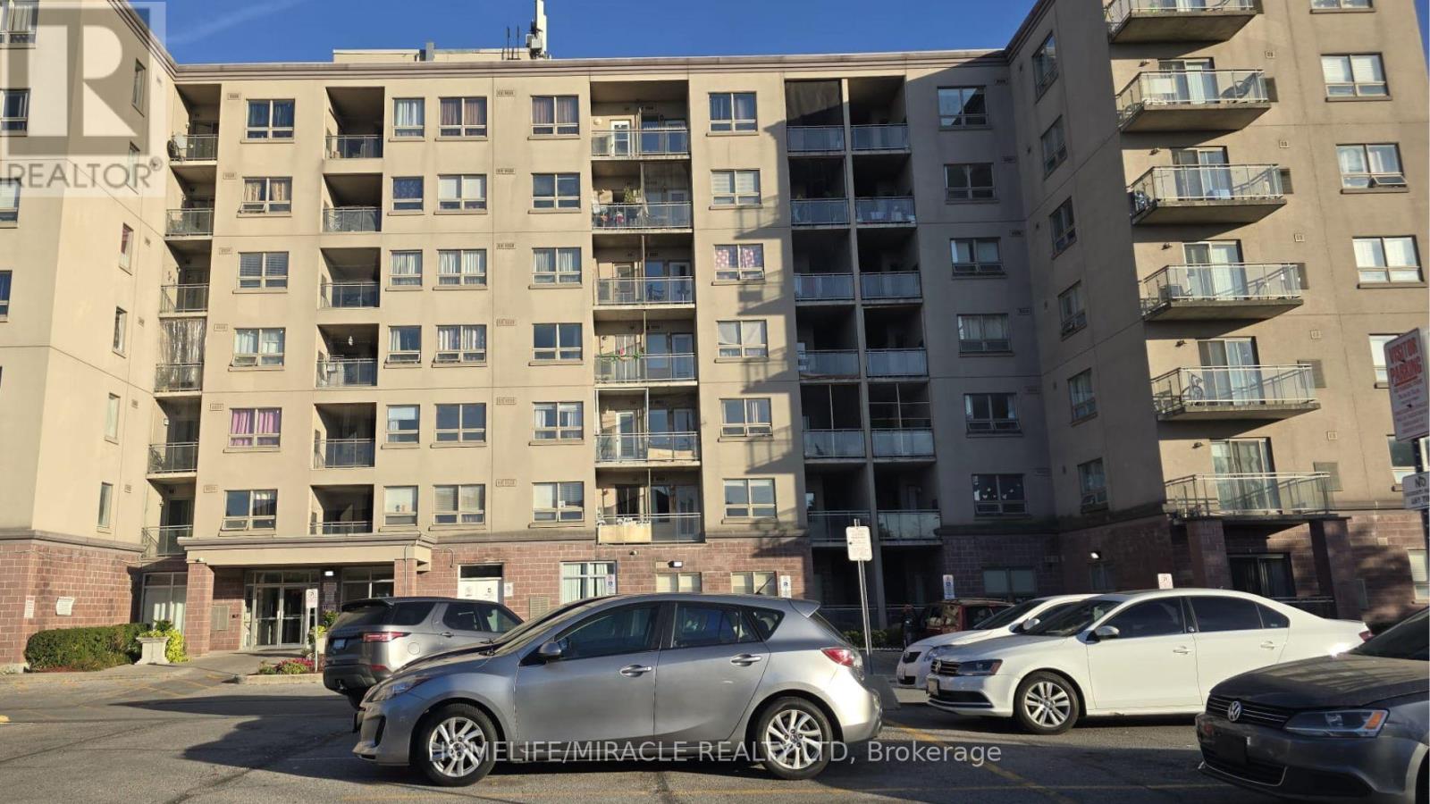 Apartment at 715 - 7405 GOREWAY DRIVE, Mississauga (Malton)