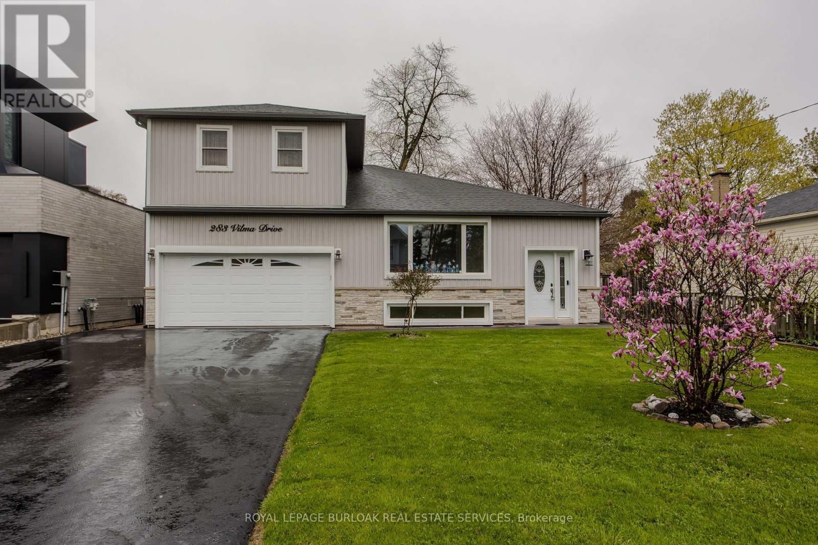 Detached at 283 VILMA DRIVE, Oakville (BR Bronte)