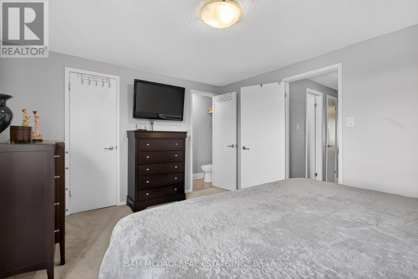 Townhouse at 4 - 4230 FIELDGATE DRIVE, Mississauga