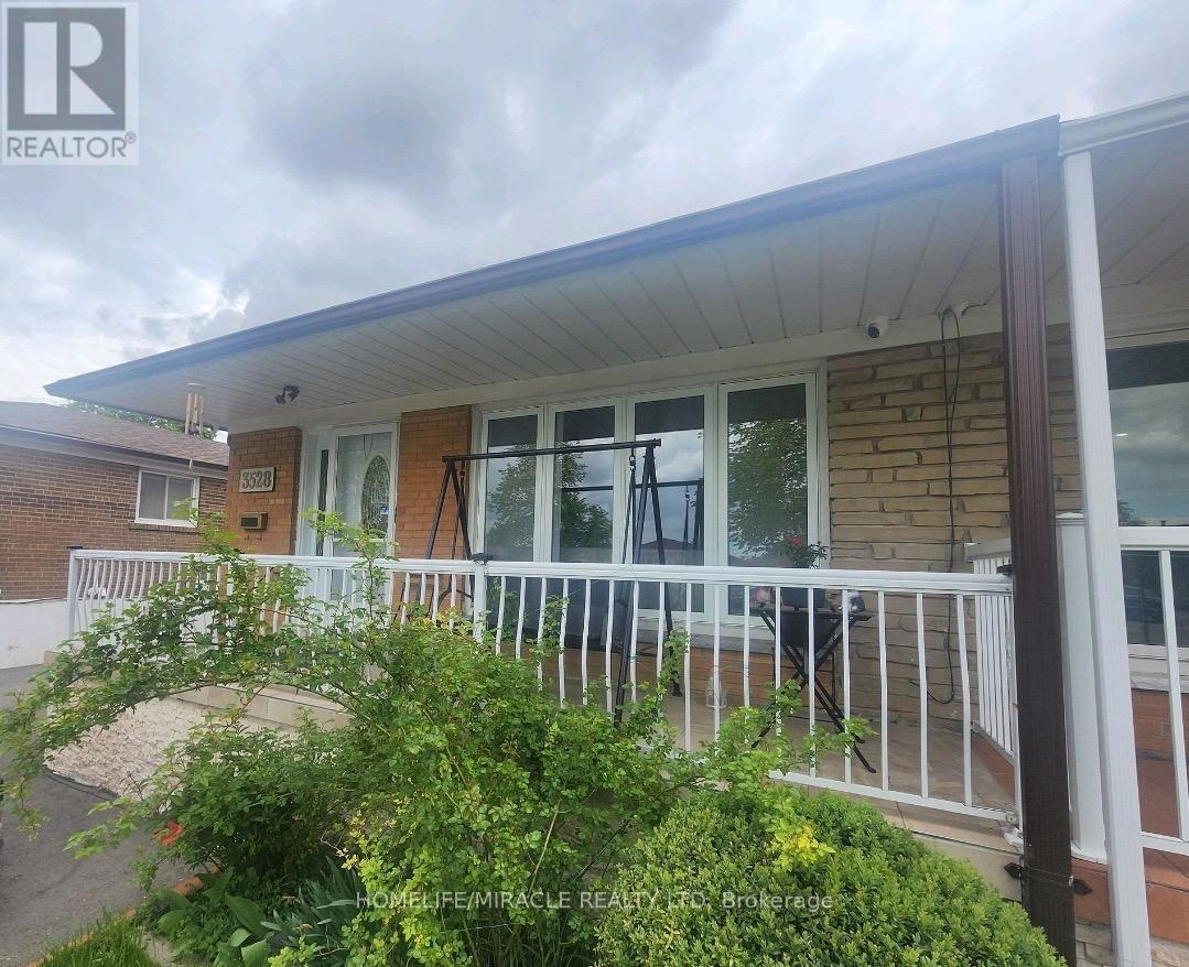 Semi-Detached/Link at 3528 LADDIE CRESCENT, Mississauga (Malton)