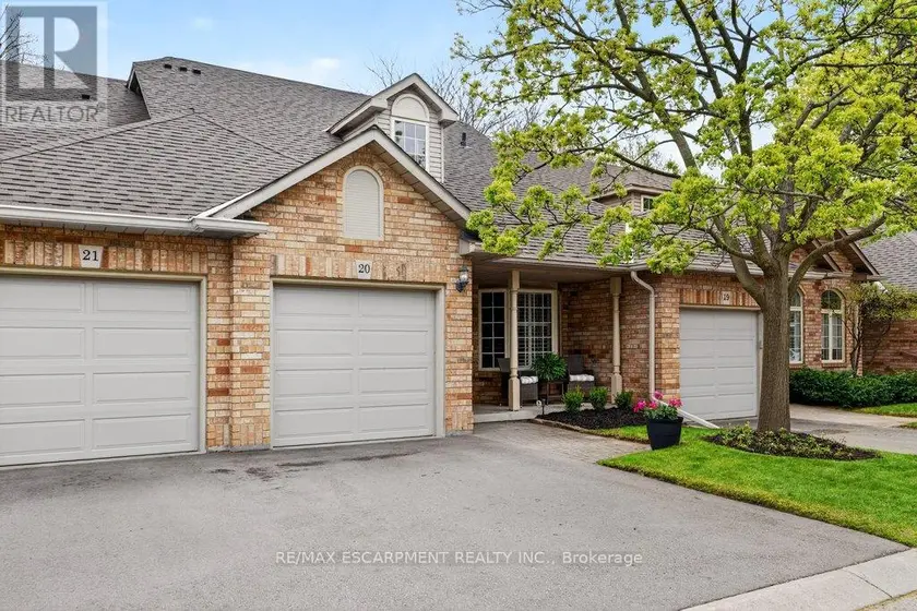 Townhouse at 20 - 2350 NEW STREET, Burlington
