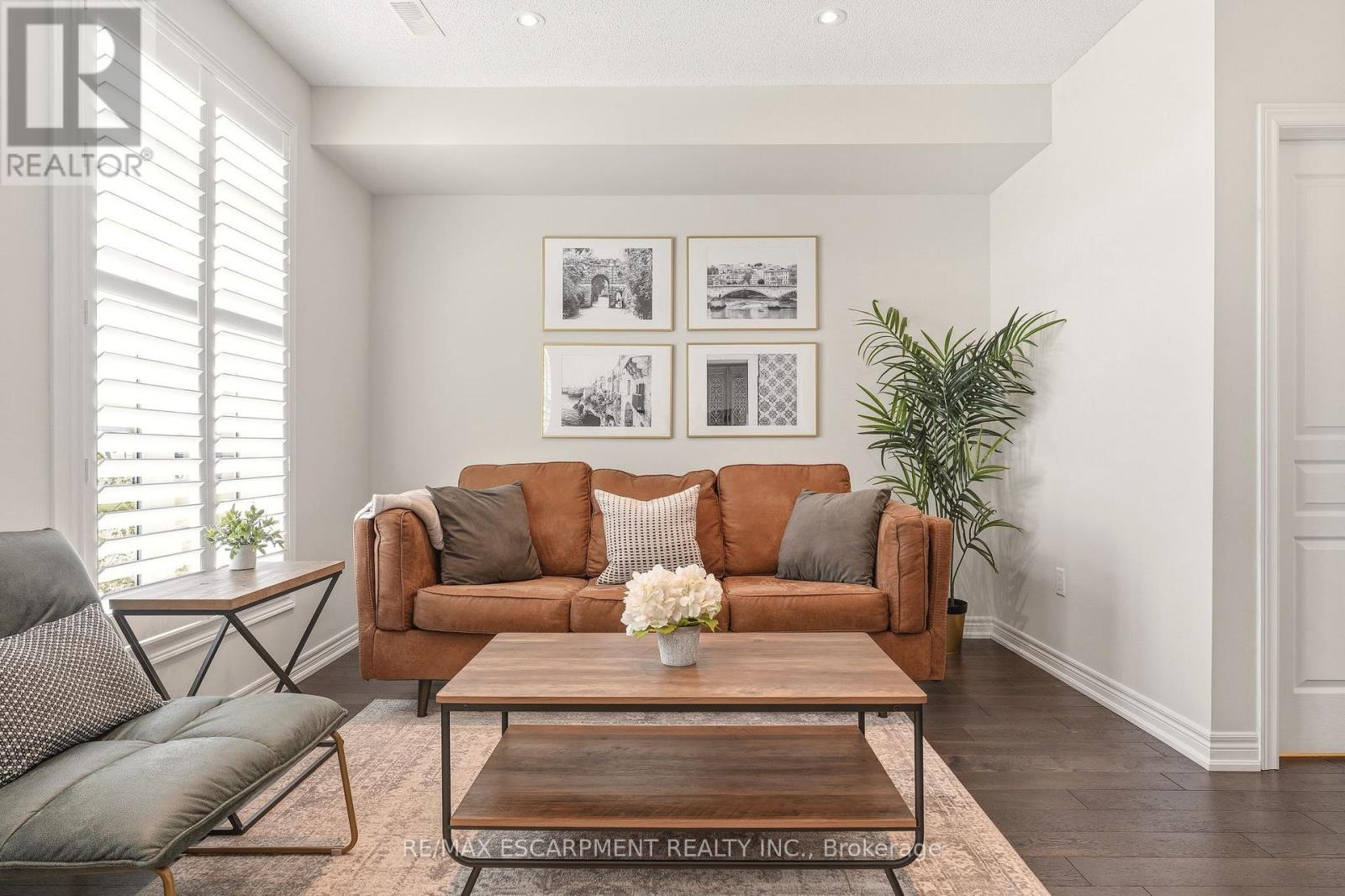 Townhouse at 39 - 4171 PALERMO COMMON, Burlington (Shoreacres)