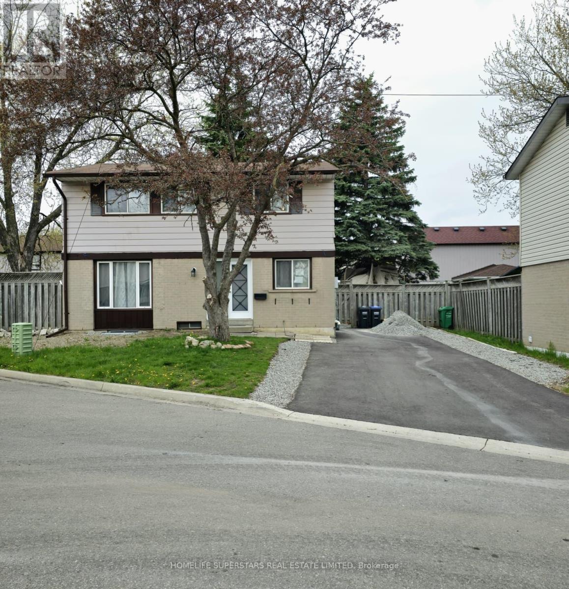 Detached at 6 GROVE PARK SQUARE, Brampton (Northgate)