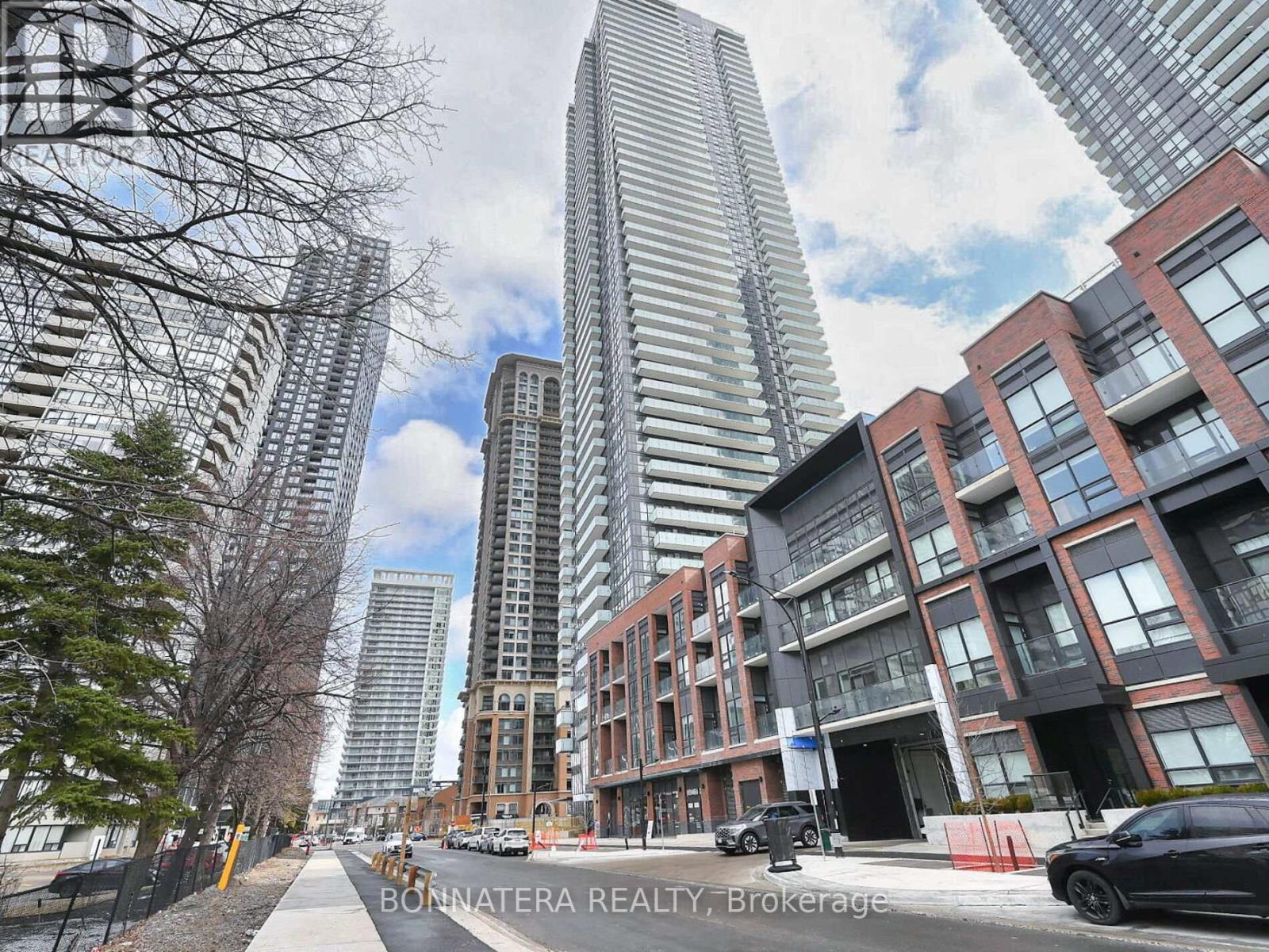 Apartment at 4309 - 430 SQUARE ONE DRIVE, Mississauga (City Centre)