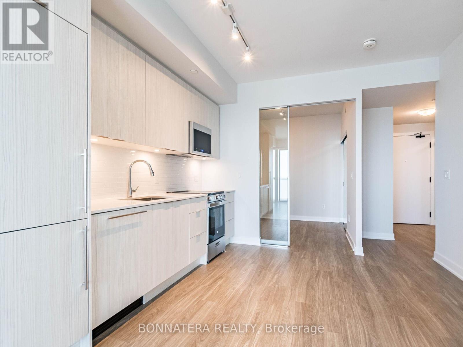 Apartment at 4309 - 430 SQUARE ONE DRIVE, Mississauga