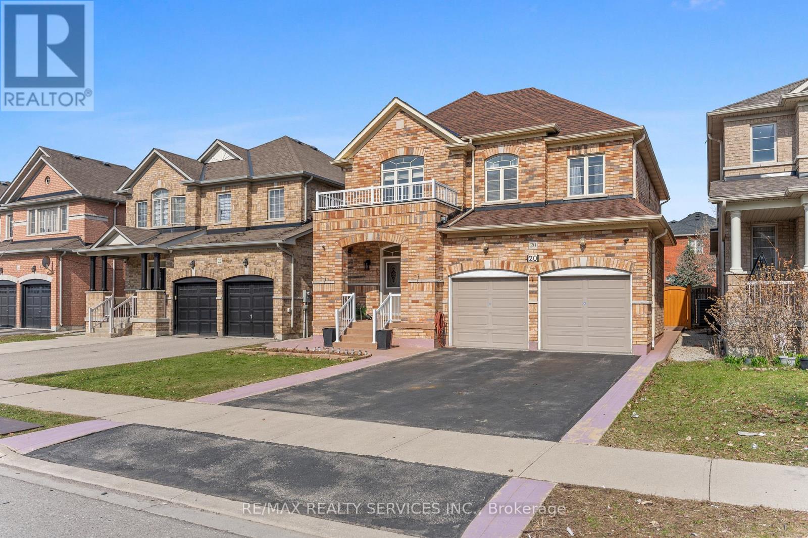 Detached at 20 STRATHDALE ROAD, Brampton