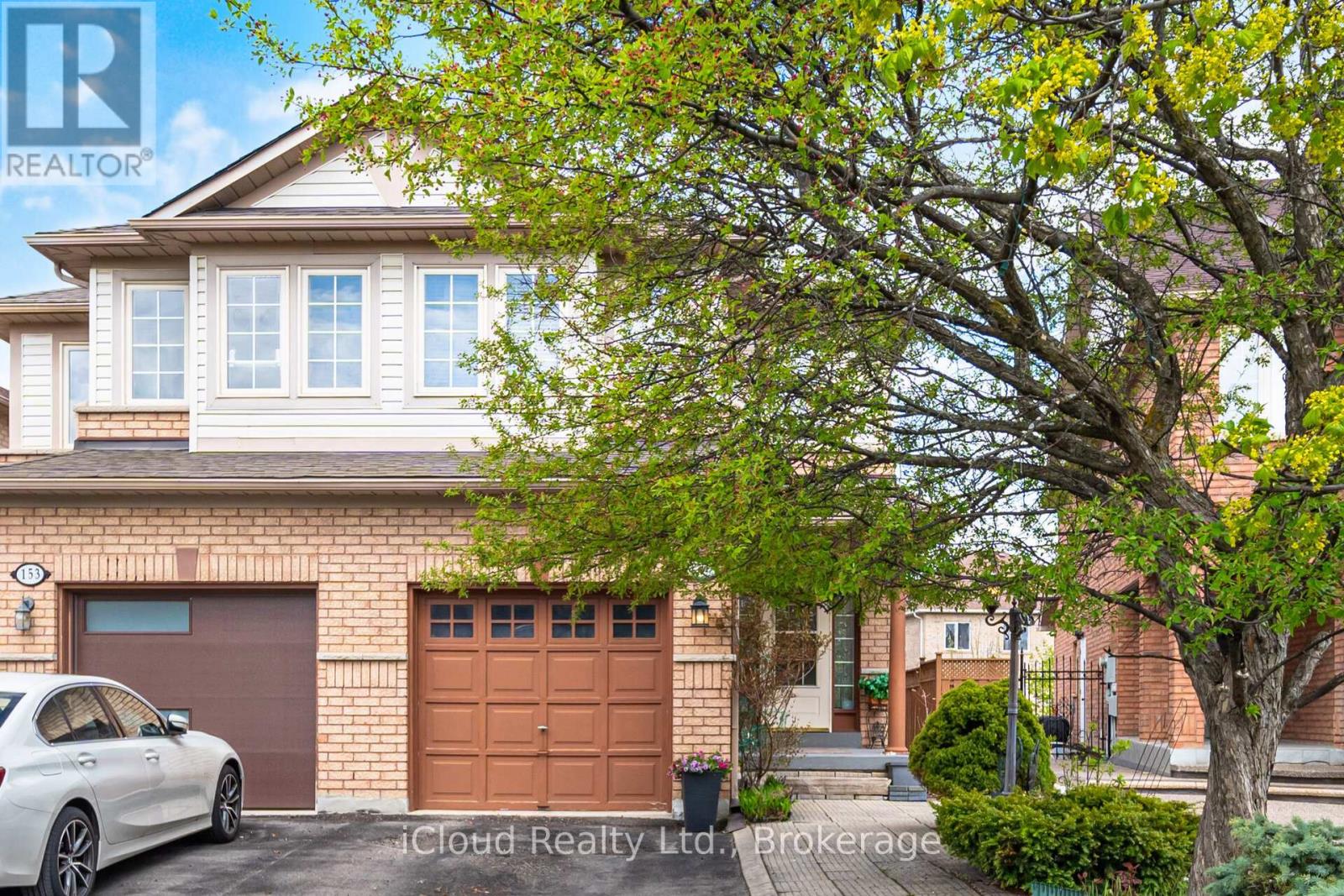 Semi-Detached/Link at 151 DESERT SAND DRIVE, Brampton (Sandringham-Wellington)