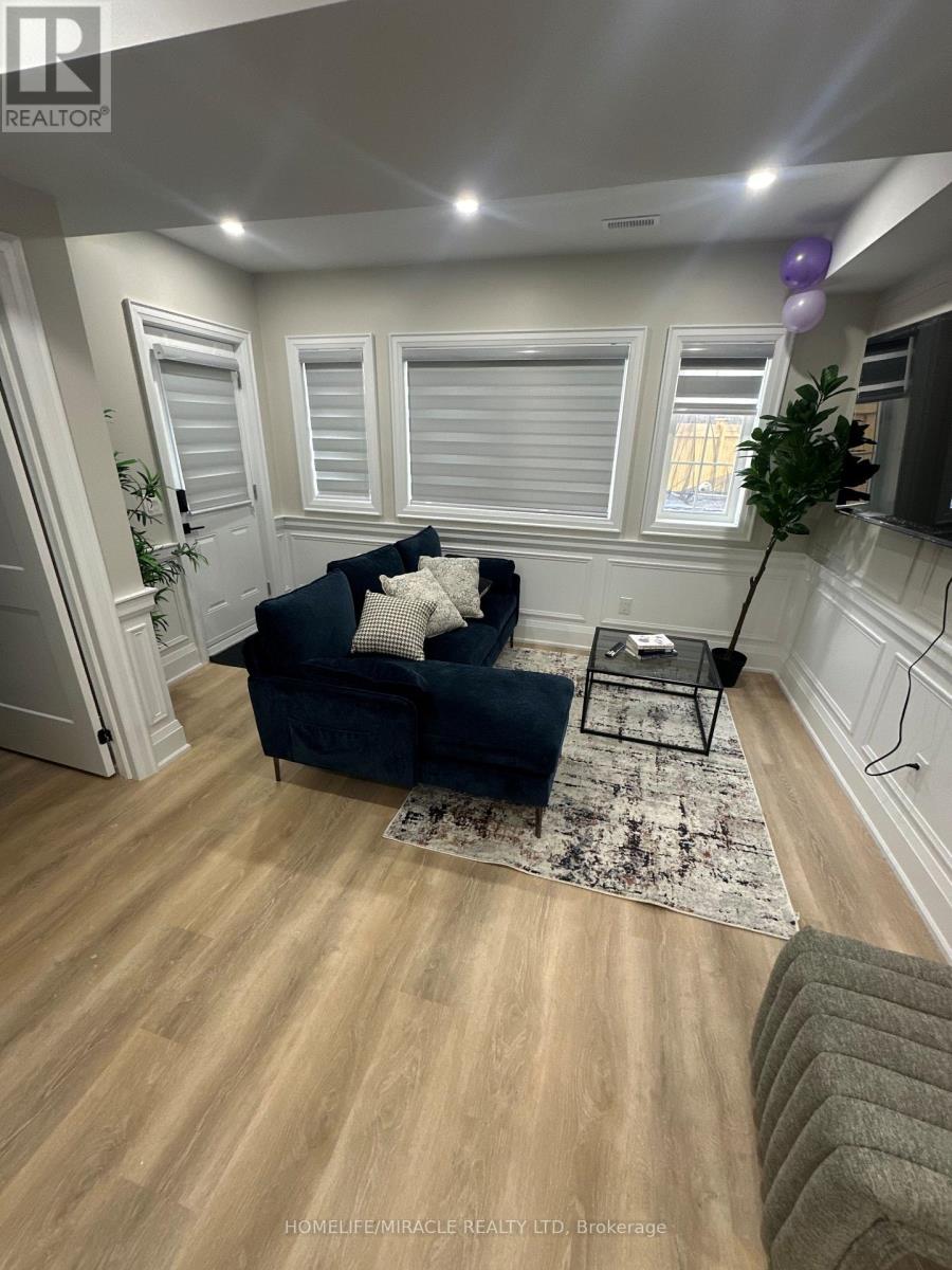Detached at 60 DEER RIDGE TRAIL, Caledon