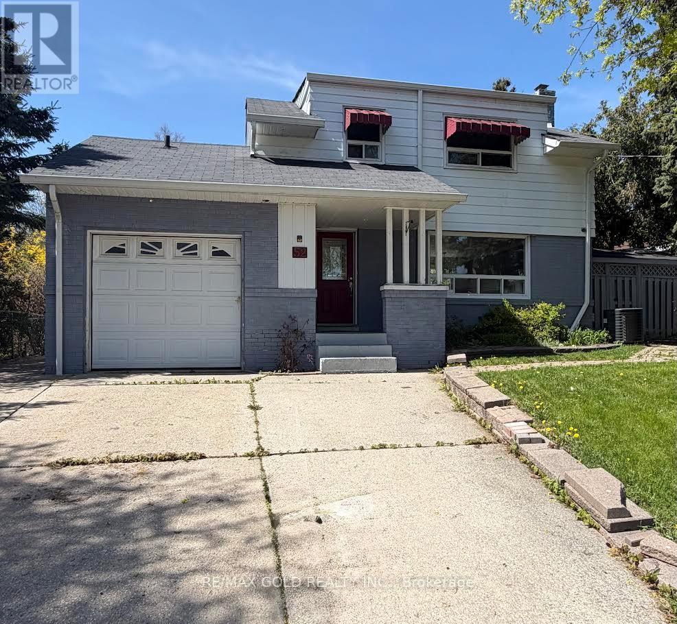 Detached at 52 ELDOMAR AVENUE, Brampton