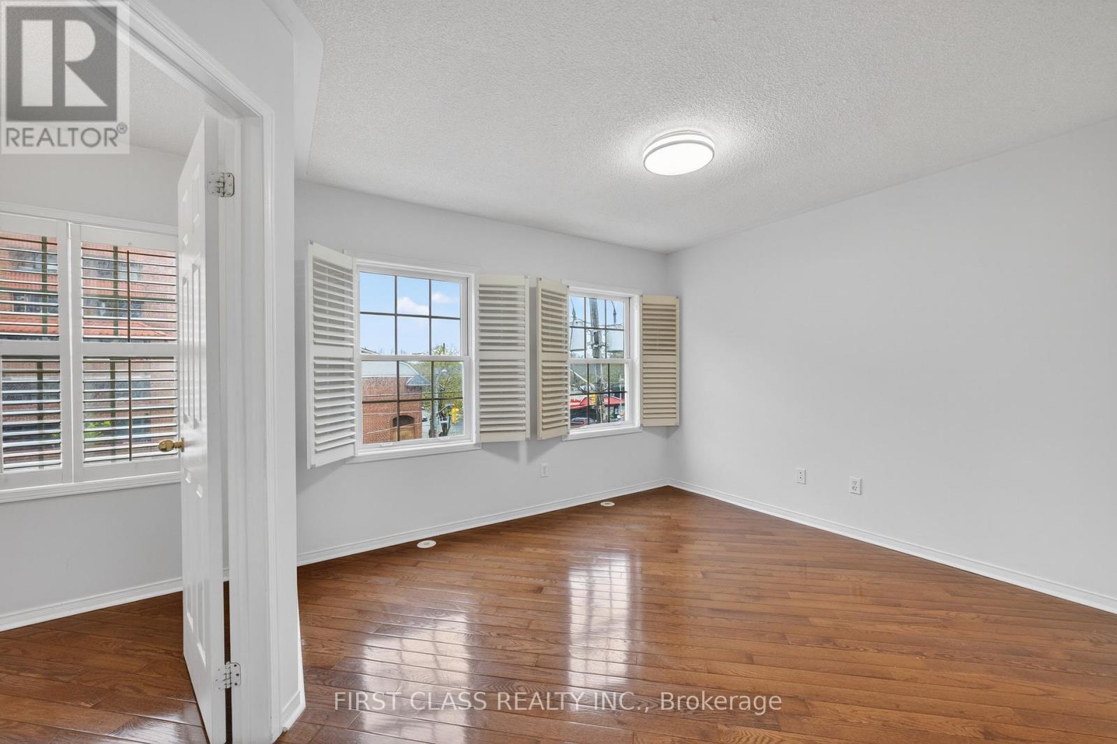Townhouse at TH10 - 3076 LAKE SHORE BOULEVARD W, Toronto