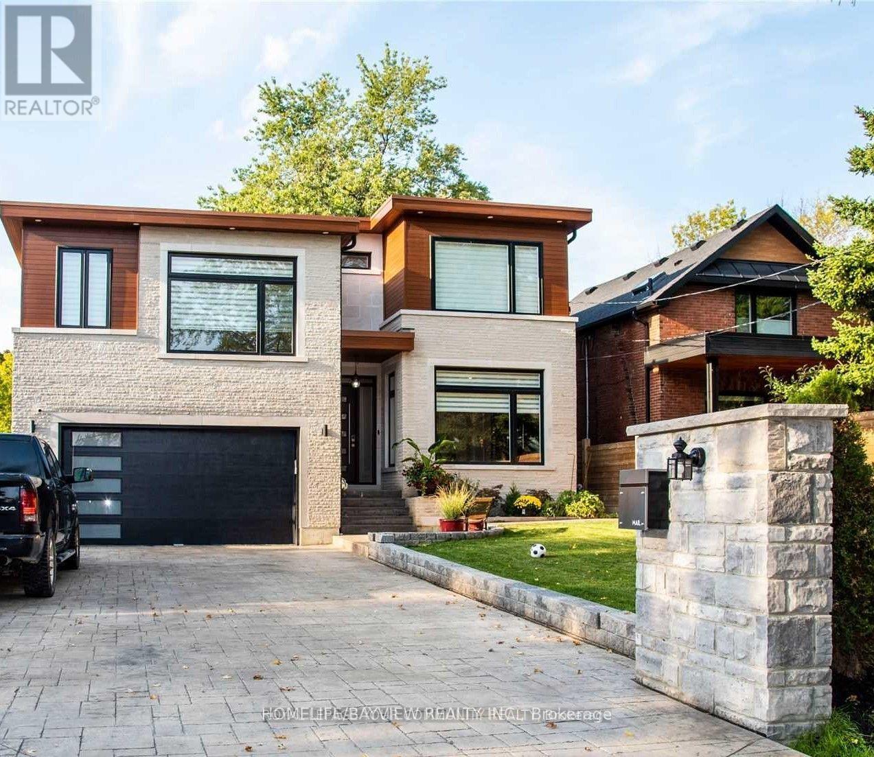 Detached at 11 WALNUT CRESCENT, Toronto (Long Branch)