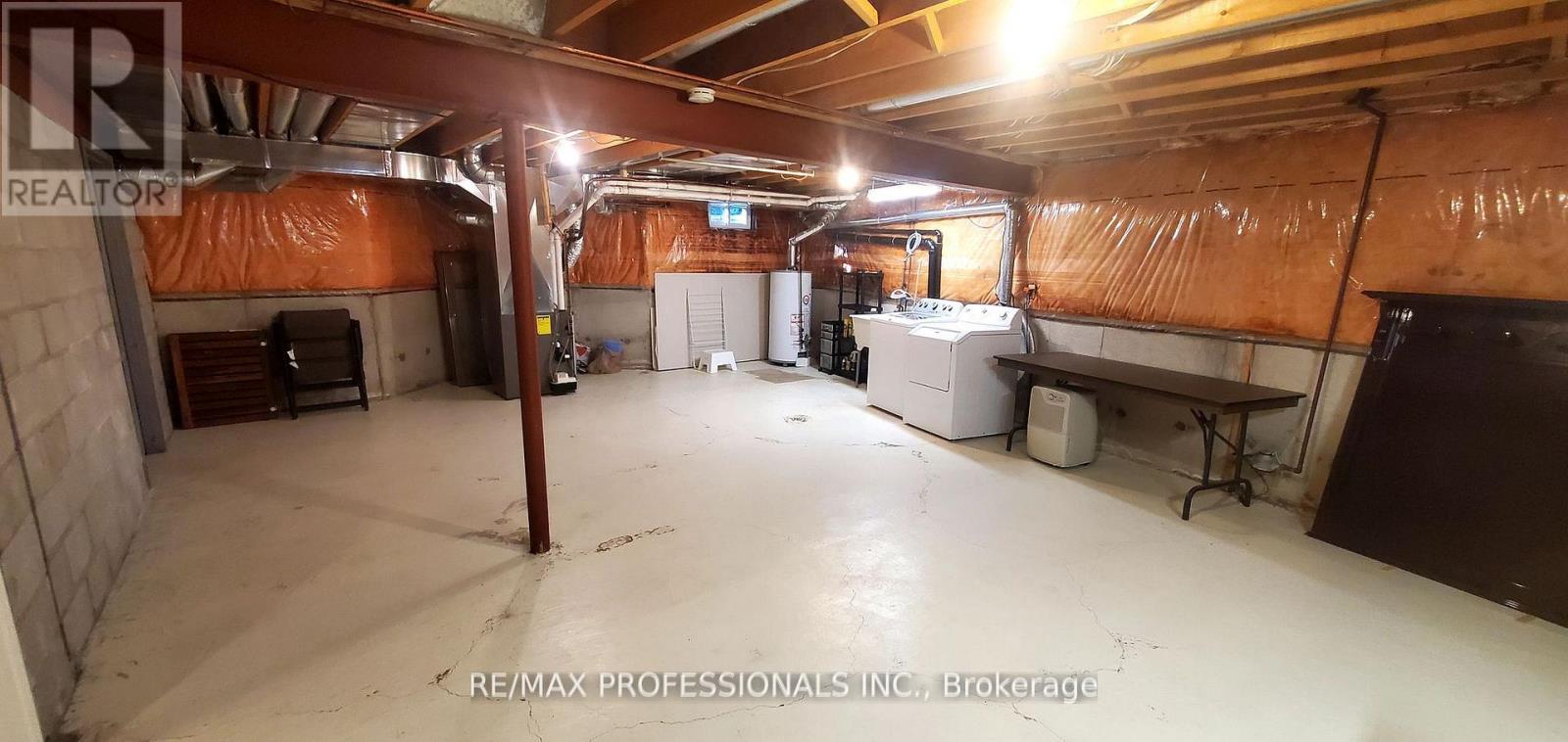 Townhouse at 2545 ADDINGHAM CRESCENT, Oakville