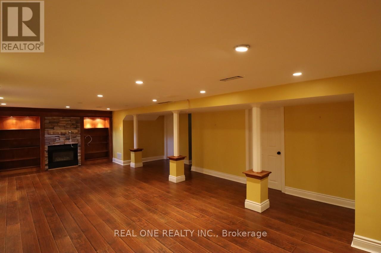 Detached at 130 MAYFIELD DRIVE, Oakville