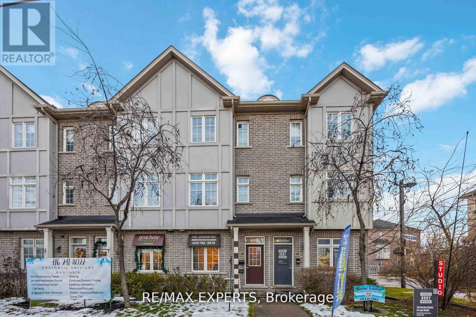 Townhouse at 19B OAK STREET, Toronto (Weston)